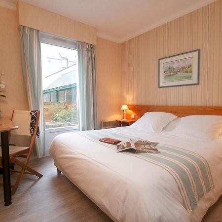 Hotel Sully Nogent-le-Rotrou Exterior photo