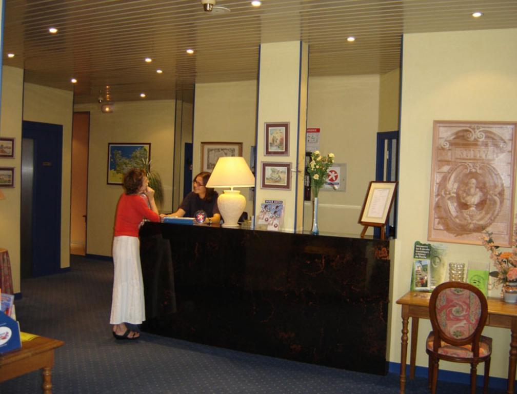 Hotel Sully Nogent-le-Rotrou Exterior photo